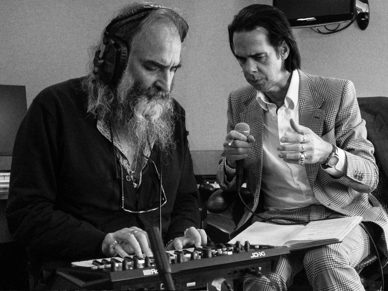 Setting The Mumble Free From The Formaldehyde The Carnage of Nick Cave and Warren Ellis